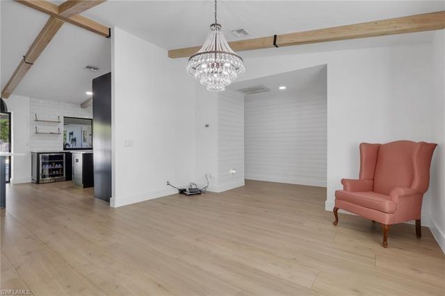 10450 Windsor WAY, Naples, FL 34109