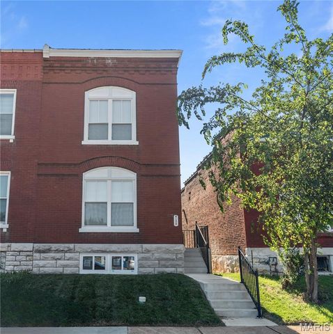 4138 Iowa Avenue, St Louis, MO 63118