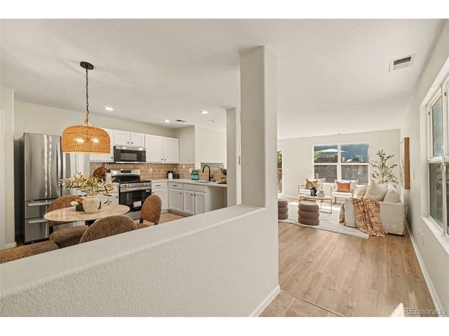 864 Mockingbird Ln, Brighton, CO 80601