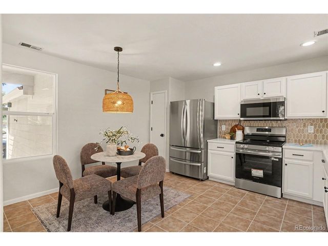 864 Mockingbird Ln, Brighton, CO 80601