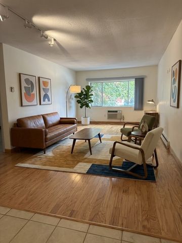 2 Larose Place 8, Boston, MA 02135