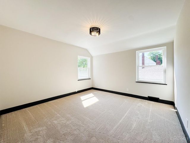 3923 Wess Park Drive, Cincinnati, OH 45217