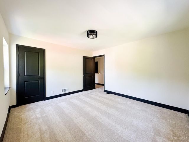 3923 Wess Park Drive, Cincinnati, OH 45217