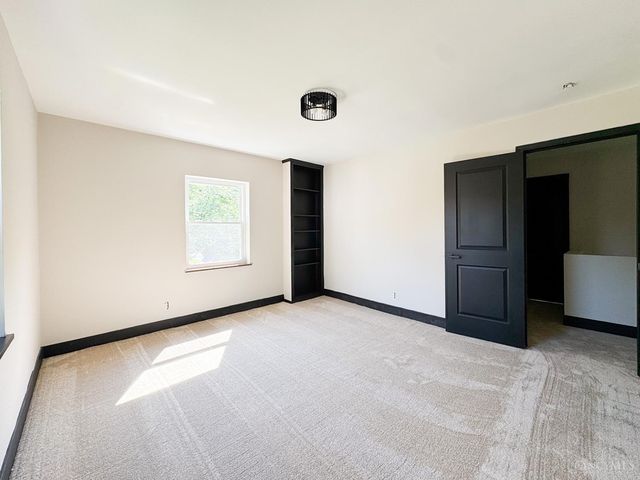 3923 Wess Park Drive, Cincinnati, OH 45217