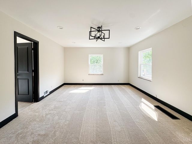 3923 Wess Park Drive, Cincinnati, OH 45217