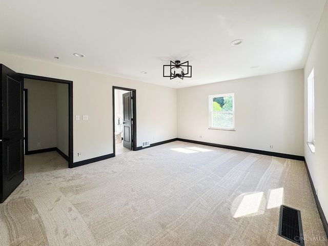 3923 Wess Park Drive, Cincinnati, OH 45217