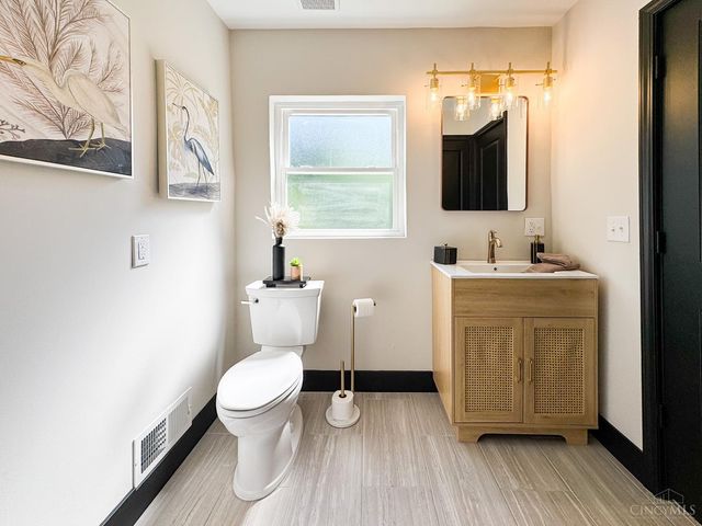 3923 Wess Park Drive, Cincinnati, OH 45217