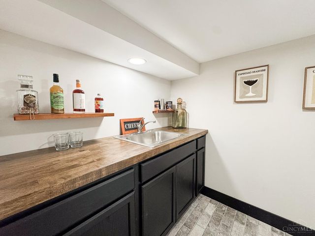 3923 Wess Park Drive, Cincinnati, OH 45217