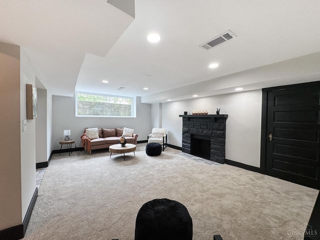 3923 Wess Park Drive, Cincinnati, OH 45217