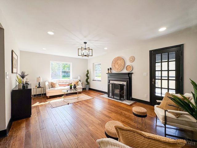 3923 Wess Park Drive, Cincinnati, OH 45217