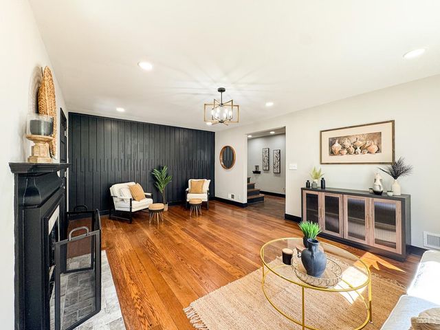 3923 Wess Park Drive, Cincinnati, OH 45217