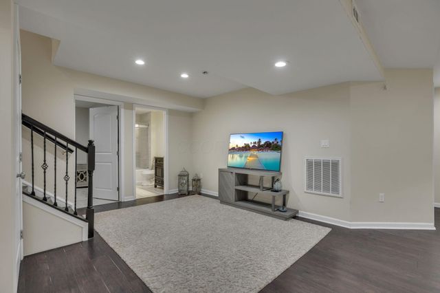 7844 Adare Court, 5, Dublin, OH 43016