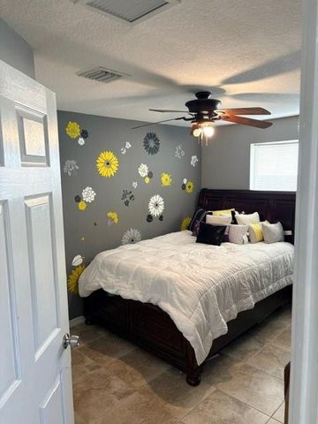 2518 NW 15, Fort Lauderdale, FL 33311