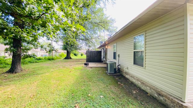 1033 Gina Circle Unit A-B, Jacksonville, AR 72076