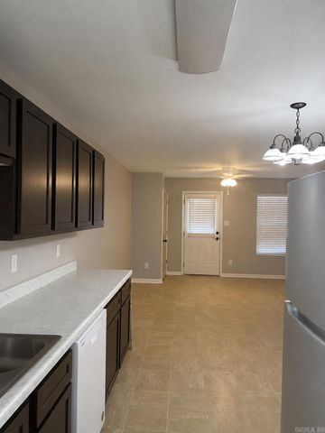 1033 Gina Circle Unit A-B, Jacksonville, AR 72076