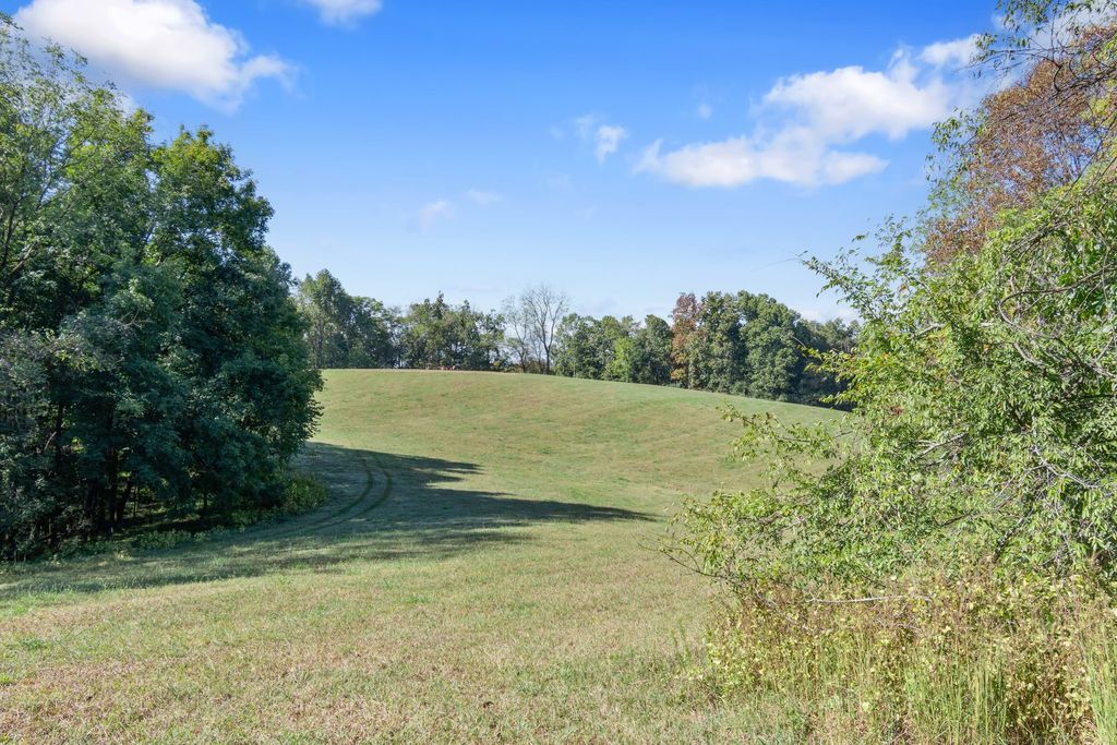1190 Flat Creek Highway, Lynchburg, TN 37352