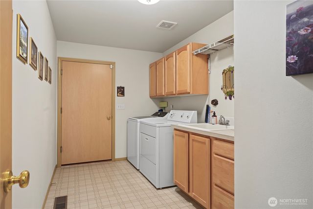 11128 135th Street Ct E, Puyallup, WA 98374