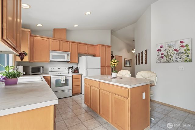 11128 135th Street Ct E, Puyallup, WA 98374