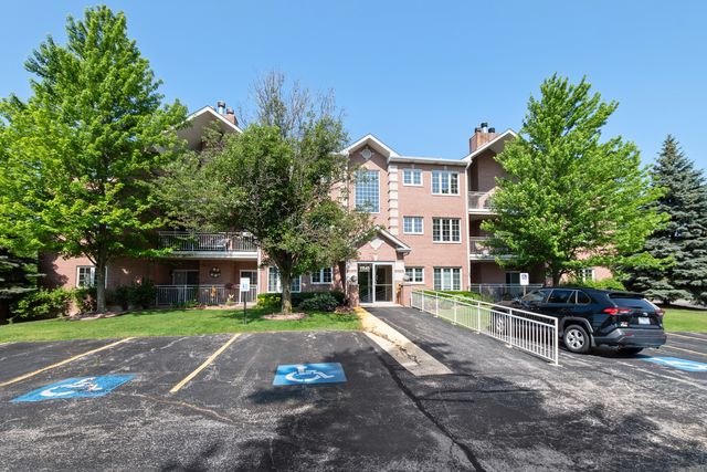 11545 Settlers Pond Way 2A, Orland Park, IL 60467