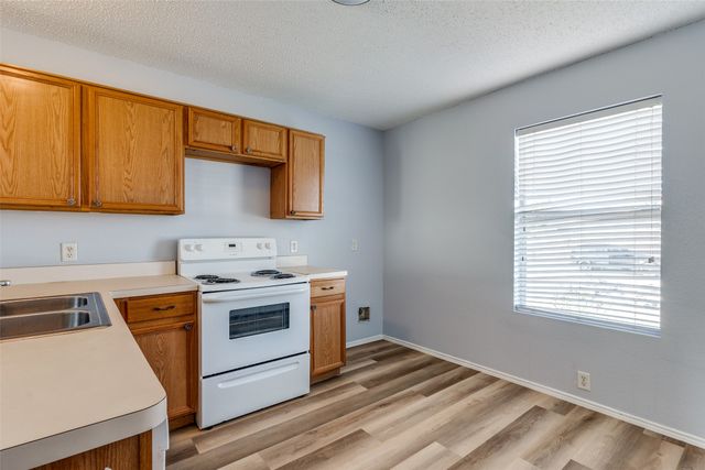 1338 Hardned Lane, Dallas, TX 75217