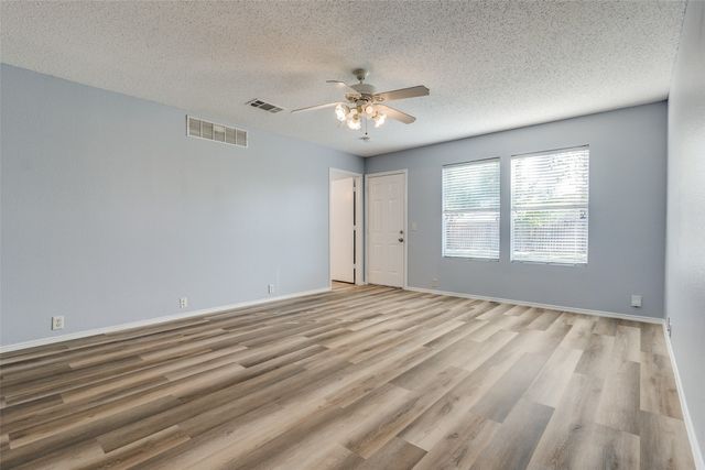 1338 Hardned Lane, Dallas, TX 75217