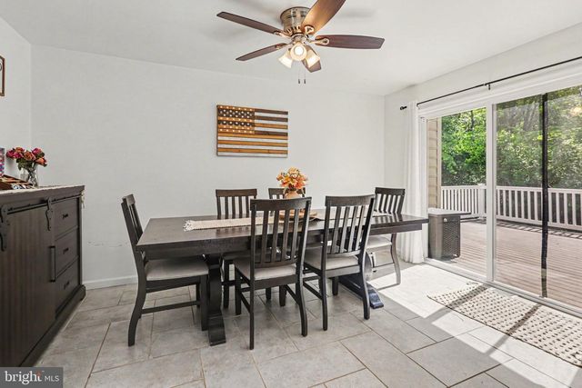 331 LAKEWOOD DR, Harrisburg, PA 17112