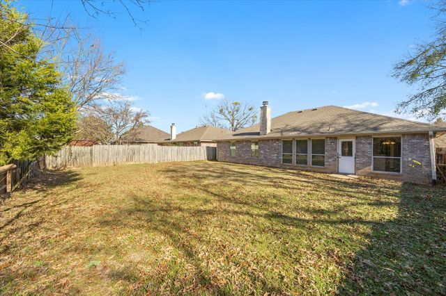 334 River Oaks Lane, Canton, TX 75103