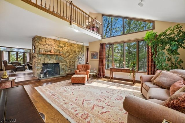 11 Hawthorne Ct, Morris Twp., NJ 07960