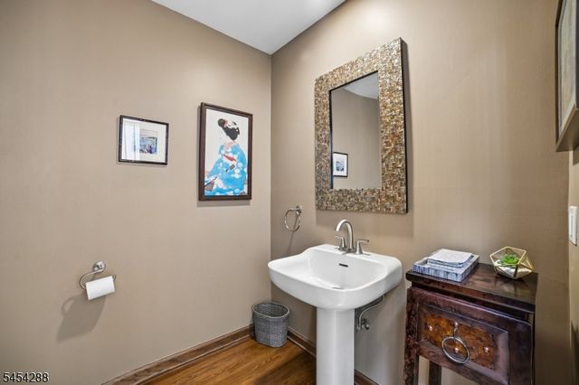 11 Hawthorne Ct, Morris Twp., NJ 07960