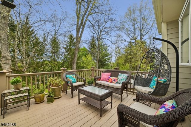 11 Hawthorne Ct, Morris Twp., NJ 07960