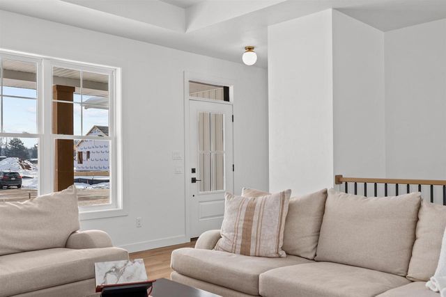 N8881 KILLARNEY WAY, Menasha, WI 54952