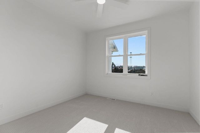 N8881 KILLARNEY WAY, Menasha, WI 54952