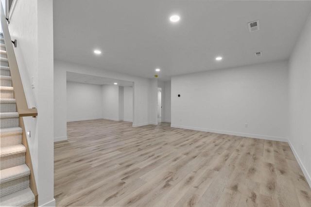 N8881 KILLARNEY WAY, Menasha, WI 54952