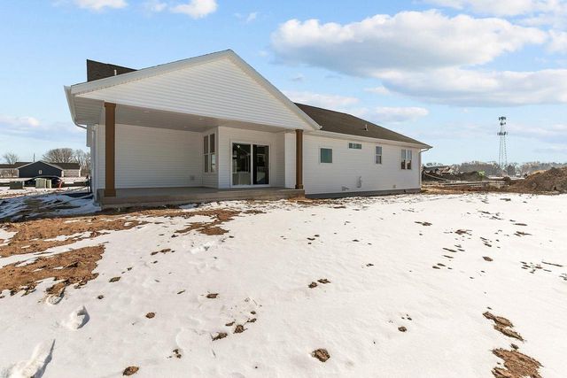 N8881 KILLARNEY WAY, Menasha, WI 54952