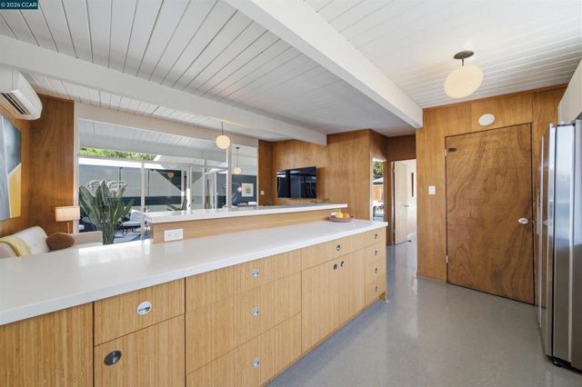 1279 Lancashire Dr, Concord, CA 94518