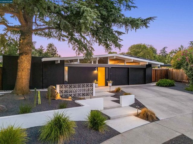 1279 Lancashire Dr, Concord, CA 94518