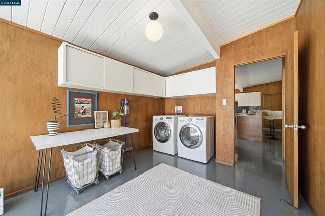 1279 Lancashire Dr, Concord, CA 94518