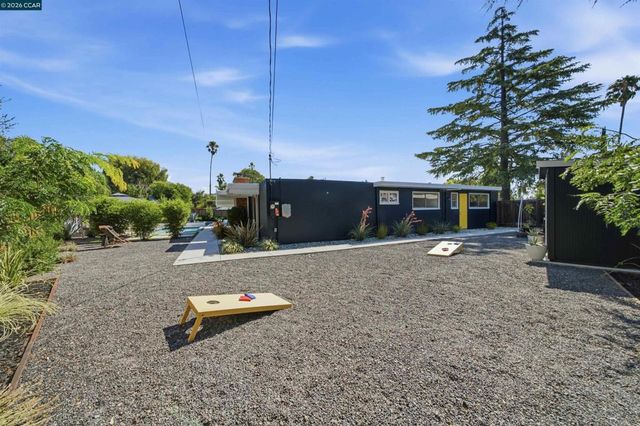 1279 Lancashire Dr, Concord, CA 94518