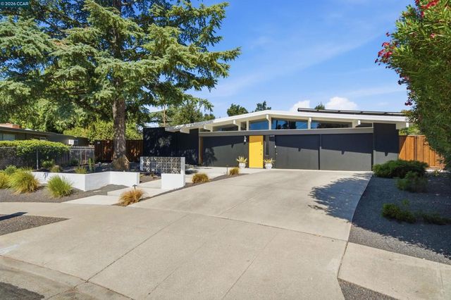 1279 Lancashire Dr, Concord, CA 94518