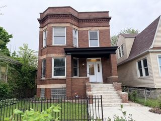 7754 S Burnham Avenue, Chicago, IL 60649