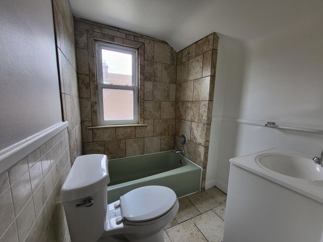 1458 Cicotte Avenue, Lincoln Park City, MI 48146