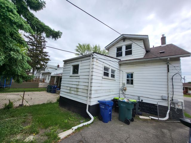 1458 Cicotte Avenue, Lincoln Park City, MI 48146