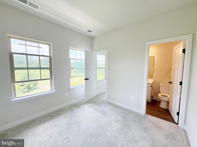 19722 PRESERVATION MEWS, Montgomery Village, MD 20886