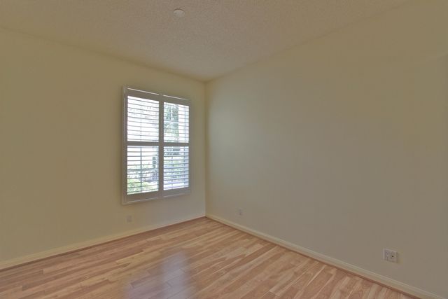 160 Lost Bridge Drive, Palm Beach Gardens, FL 33410