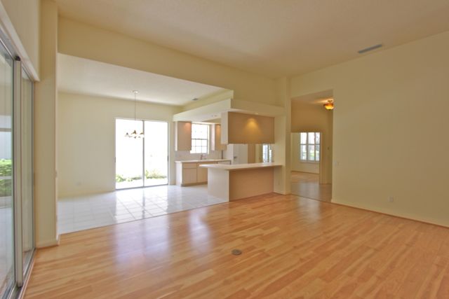 160 Lost Bridge Drive, Palm Beach Gardens, FL 33410