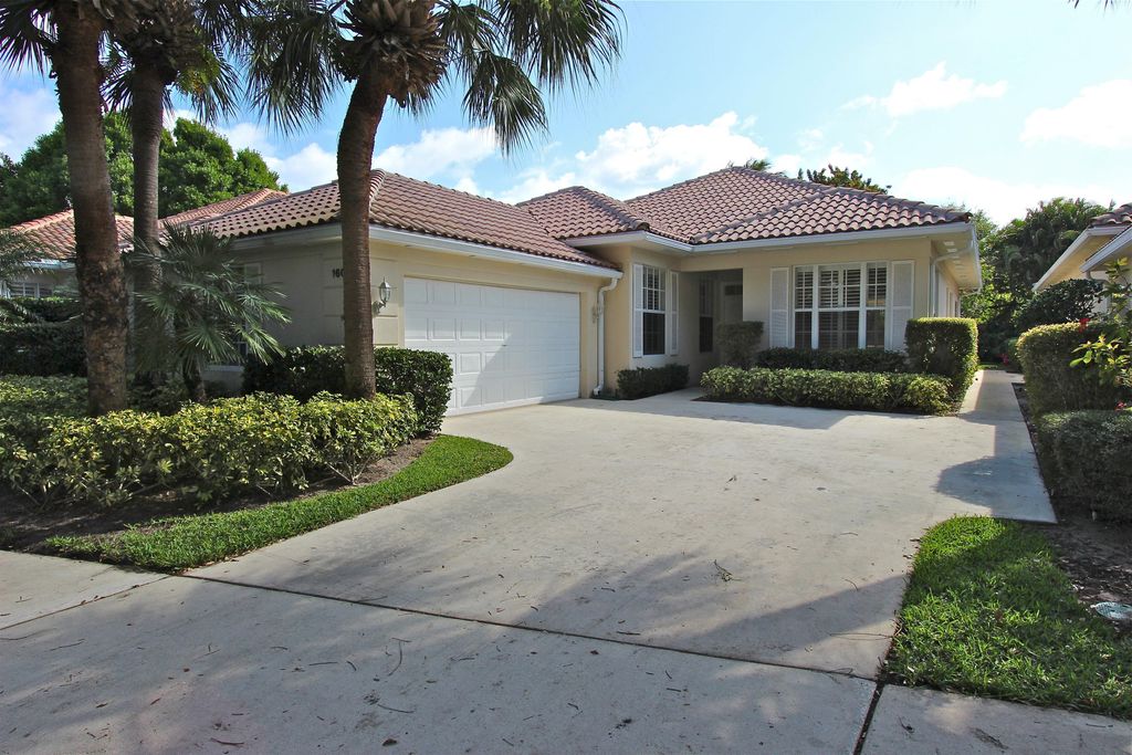160 Lost Bridge Drive, Palm Beach Gardens, FL 33410