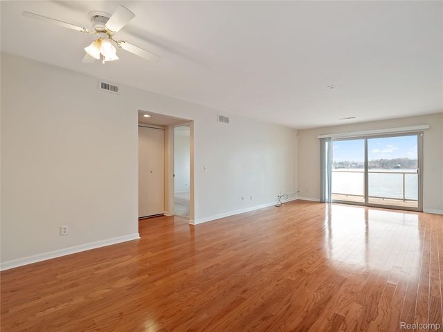 1928 KLINGENSMITH Road 63C, Bloomfield Charter Township, MI 48302