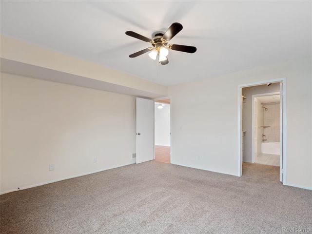 1928 KLINGENSMITH Road 63C, Bloomfield Charter Township, MI 48302
