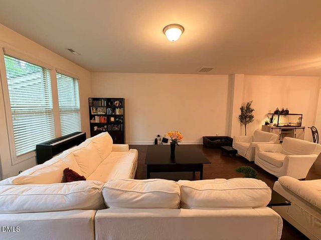 735 Lampwick Lane, Cary, NC 27513