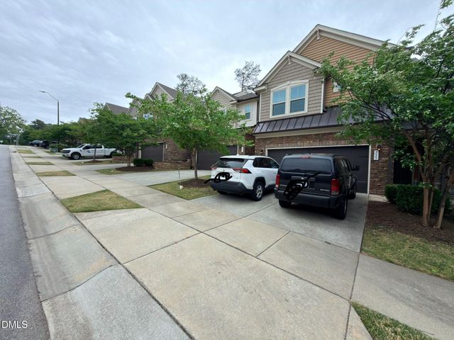 735 Lampwick Lane, Cary, NC 27513